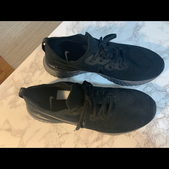 COPY - Nike React Flyknit Running Shoes - Picture 4 of 5